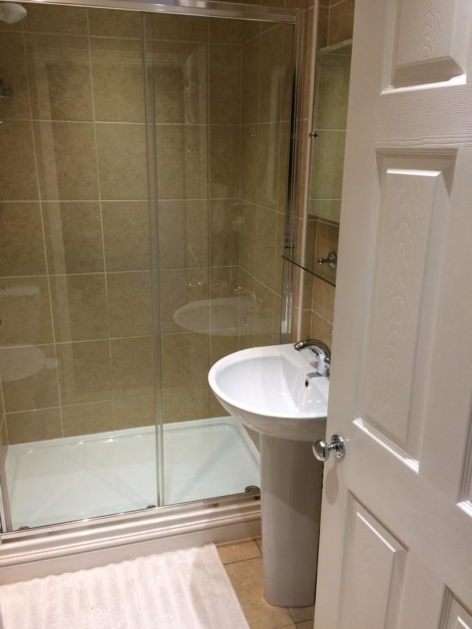 Halfway House Hotel 4*