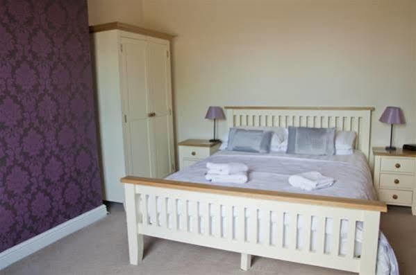 Hotel Halfway House